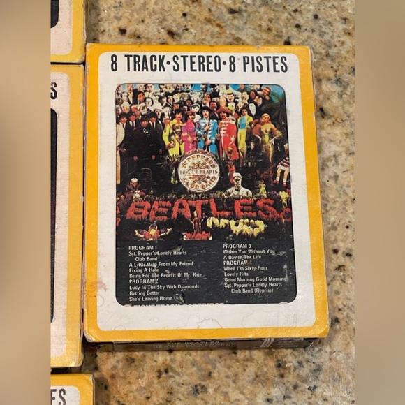 8-Tracks - Picture 4 of 7